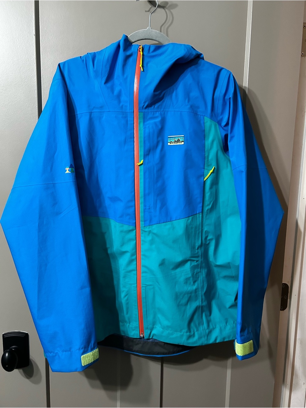 Patagonia Boulder Fork Rain Jacket - Blue Teal and Orange zip up waterproof wind
